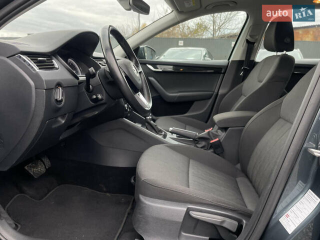 Серый Шкода Октавия, объемом двигателя 1.97 л и пробегом 204 тыс. км за 17999 $, фото 21 на Automoto.ua