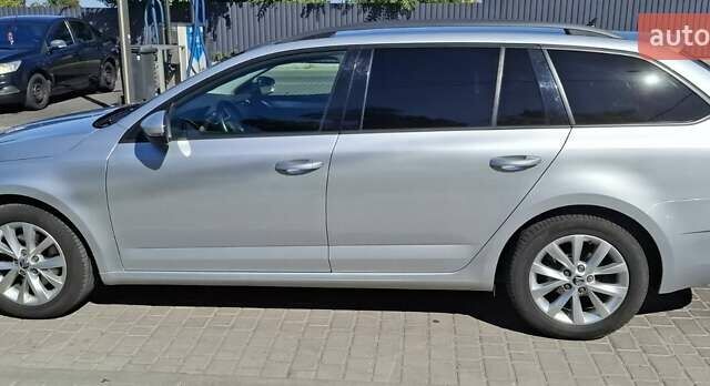 Сірий Шкода Октавія, об'ємом двигуна 1 л та пробігом 191 тис. км за 17500 $, фото 9 на Automoto.ua