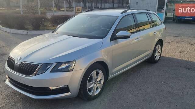 Сірий Шкода Октавія, об'ємом двигуна 1.5 л та пробігом 125 тис. км за 16200 $, фото 14 на Automoto.ua