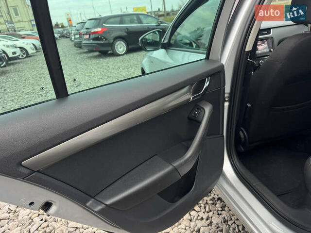 Серый Шкода Октавия, объемом двигателя 2 л и пробегом 291 тыс. км за 14800 $, фото 49 на Automoto.ua