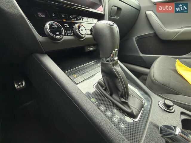 Сірий Шкода Октавія, об'ємом двигуна 2 л та пробігом 202 тис. км за 22500 $, фото 52 на Automoto.ua