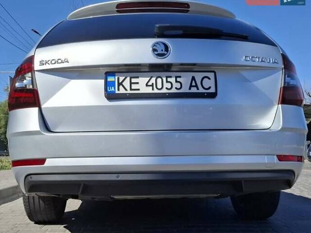 Сірий Шкода Октавія, об'ємом двигуна 1 л та пробігом 191 тис. км за 17500 $, фото 7 на Automoto.ua