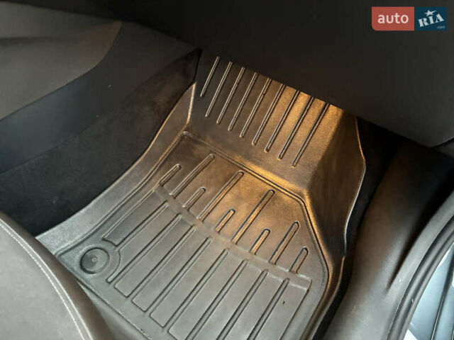 Сірий Шкода Октавія, об'ємом двигуна 1.97 л та пробігом 144 тис. км за 18700 $, фото 33 на Automoto.ua