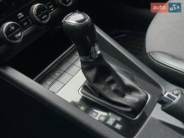 Сірий Шкода Октавія, об'ємом двигуна 1.6 л та пробігом 206 тис. км за 15555 $, фото 49 на Automoto.ua