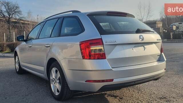 Сірий Шкода Октавія, об'ємом двигуна 1.5 л та пробігом 125 тис. км за 16200 $, фото 12 на Automoto.ua
