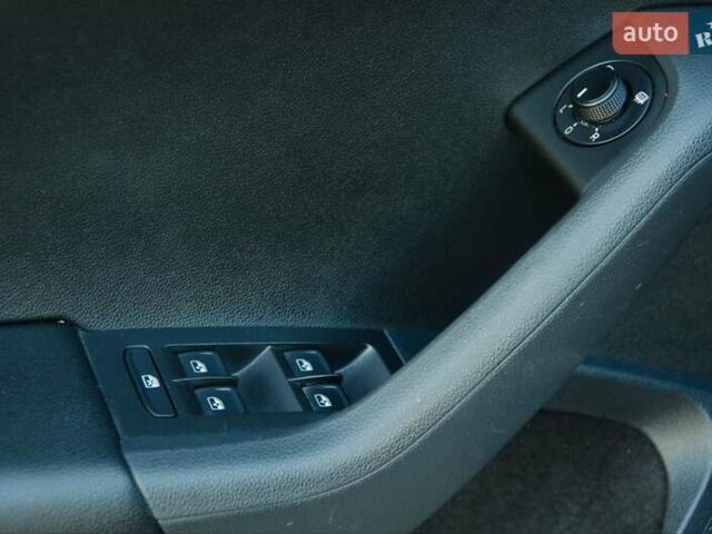 Серый Шкода Октавия, объемом двигателя 1.6 л и пробегом 336 тыс. км за 13800 $, фото 47 на Automoto.ua