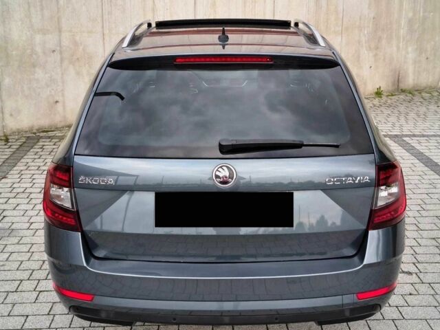 Сірий Шкода Октавія, об'ємом двигуна 2 л та пробігом 54 тис. км за 7500 $, фото 4 на Automoto.ua