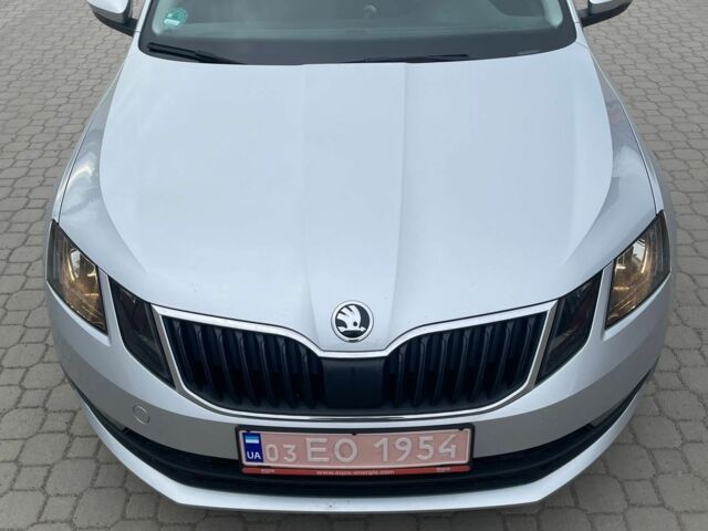 Сірий Шкода Октавія, об'ємом двигуна 2 л та пробігом 265 тис. км за 16300 $, фото 1 на Automoto.ua