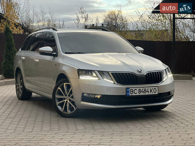 Шкода Октавия 2019 в Дрогобыче на Automoto.ua Серый Шкода Октавия, объемом двигателя 1.97 л и пробегом 231 тыс. км за 16999 $, фото 4 на Automoto.ua
