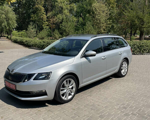 Сірий Шкода Октавія, об'ємом двигуна 1.6 л та пробігом 163 тис. км за 16100 $, фото 9 на Automoto.ua