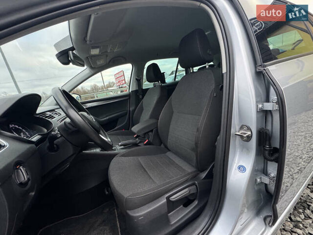 Серый Шкода Октавия, объемом двигателя 2 л и пробегом 291 тыс. км за 14800 $, фото 50 на Automoto.ua