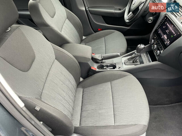 Серый Шкода Октавия, объемом двигателя 1.97 л и пробегом 204 тыс. км за 17999 $, фото 38 на Automoto.ua