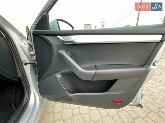 Сірий Шкода Октавія, об'ємом двигуна 2 л та пробігом 265 тис. км за 16300 $, фото 22 на Automoto.ua