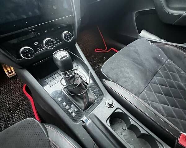 Серый Шкода Октавия, объемом двигателя 1.97 л и пробегом 280 тыс. км за 17800 $, фото 15 на Automoto.ua