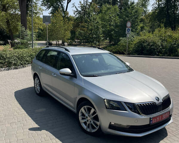 Сірий Шкода Октавія, об'ємом двигуна 1.6 л та пробігом 163 тис. км за 16100 $, фото 3 на Automoto.ua