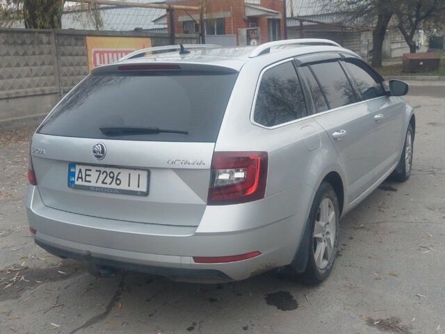 Серый Шкода Октавия, объемом двигателя 1.6 л и пробегом 252 тыс. км за 15500 $, фото 2 на Automoto.ua