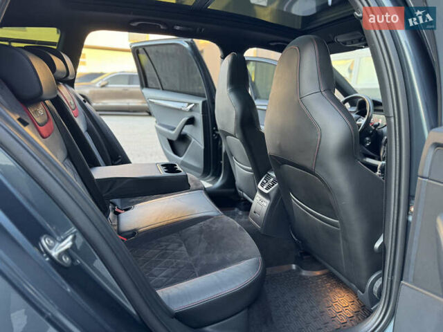 Сірий Шкода Октавія, об'ємом двигуна 2 л та пробігом 174 тис. км за 20500 $, фото 76 на Automoto.ua