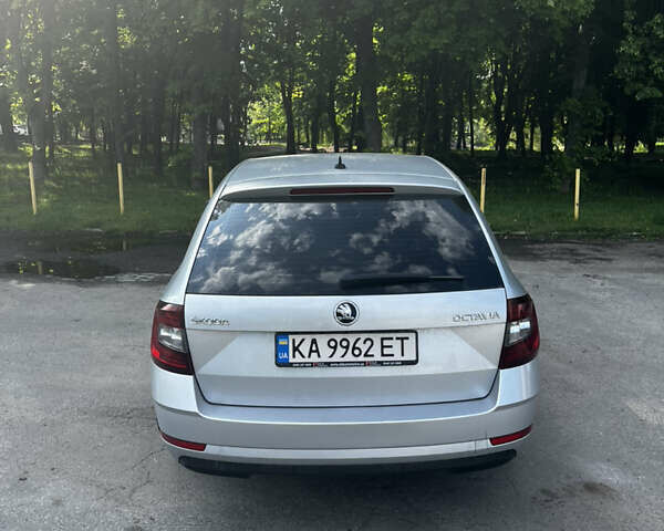 Сірий Шкода Октавія, об'ємом двигуна 1.97 л та пробігом 120 тис. км за 17300 $, фото 3 на Automoto.ua