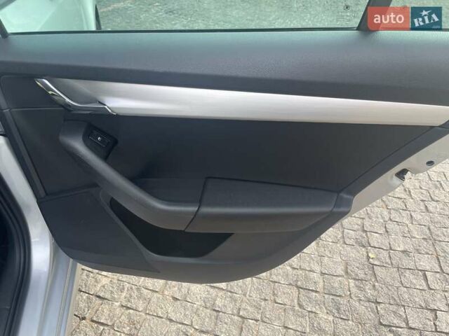 Сірий Шкода Октавія, об'ємом двигуна 1.6 л та пробігом 189 тис. км за 15499 $, фото 12 на Automoto.ua