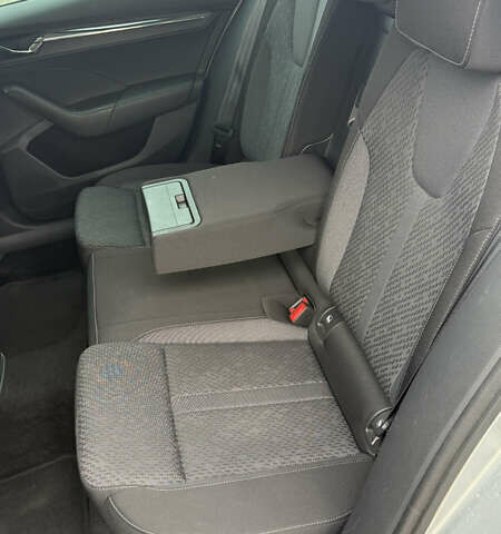 Шкода Октавия 2020 в Ивано-Франковске на Automoto.ua Серый Шкода Октавия, объемом двигателя 1.97 л и пробегом 142 тыс. км за 23100 $, фото 28 на Automoto.ua