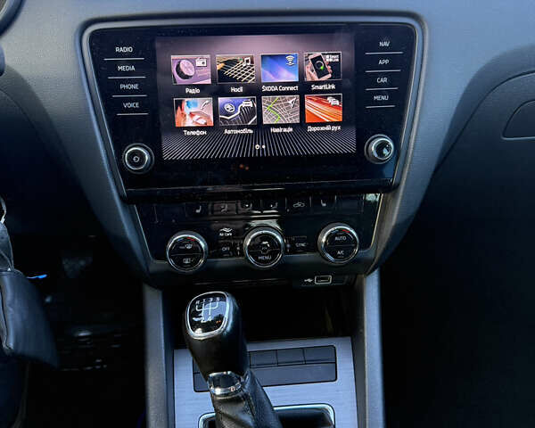 Серый Шкода Октавия, объемом двигателя 1.61 л и пробегом 230 тыс. км за 13900 $, фото 17 на Automoto.ua