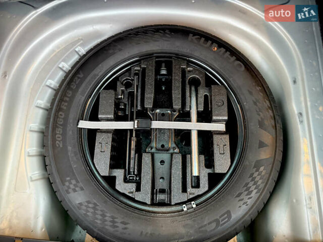 Сірий Шкода Октавія, об'ємом двигуна 1.97 л та пробігом 221 тис. км за 17800 $, фото 17 на Automoto.ua