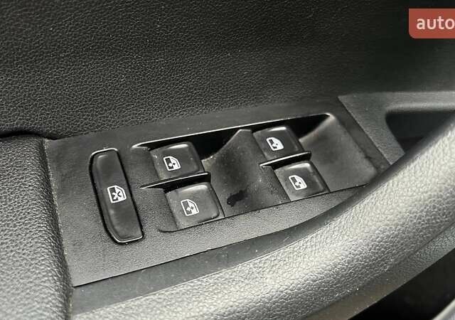 Серый Шкода Октавия, объемом двигателя 1.5 л и пробегом 255 тыс. км за 15990 $, фото 11 на Automoto.ua