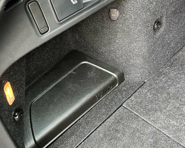 Серый Шкода Октавия, объемом двигателя 1.98 л и пробегом 200 тыс. км за 18499 $, фото 53 на Automoto.ua