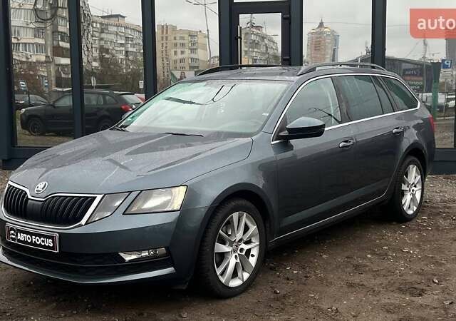 Серый Шкода Октавия, объемом двигателя 1.5 л и пробегом 255 тыс. км за 15990 $, фото 2 на Automoto.ua