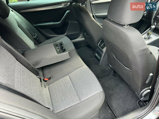 Серый Шкода Октавия, объемом двигателя 1.98 л и пробегом 202 тыс. км за 18499 $, фото 35 на Automoto.ua