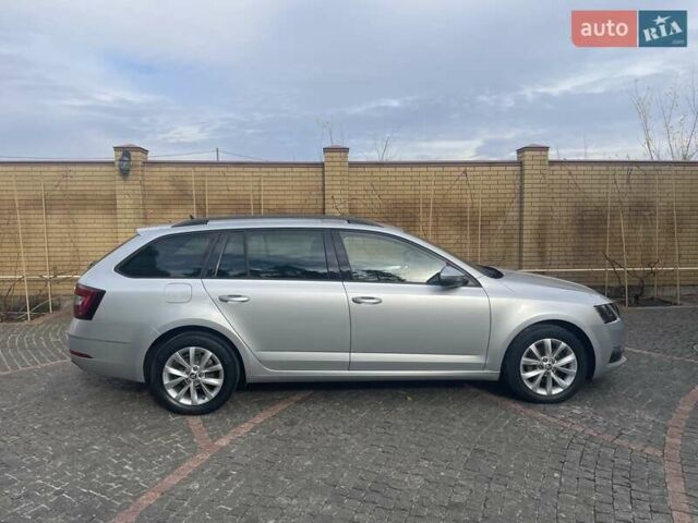 Сірий Шкода Октавія, об'ємом двигуна 1.6 л та пробігом 189 тис. км за 15499 $, фото 7 на Automoto.ua