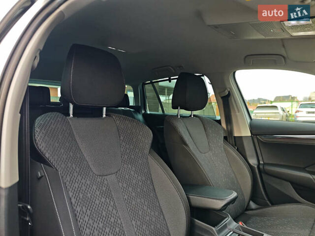 Серый Шкода Октавия, объемом двигателя 2 л и пробегом 166 тыс. км за 19900 $, фото 72 на Automoto.ua