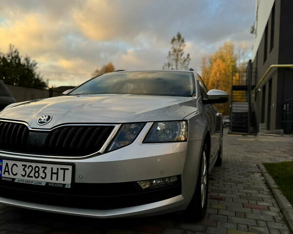 Сірий Шкода Октавія, об'ємом двигуна 1.6 л та пробігом 239 тис. км за 13950 $, фото 2 на Automoto.ua