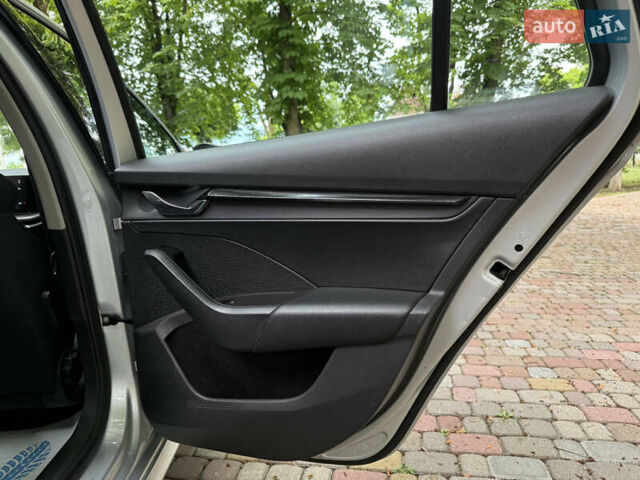 Шкода Октавія 2020 у Тячеве на Automoto.ua Сірий Шкода Октавія, об'ємом двигуна 2 л та пробігом 190 тис. км за 17500 $, фото 29 на Automoto.ua