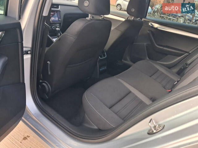 Сірий Шкода Октавія, об'ємом двигуна 1.97 л та пробігом 86 тис. км за 18999 $, фото 18 на Automoto.ua