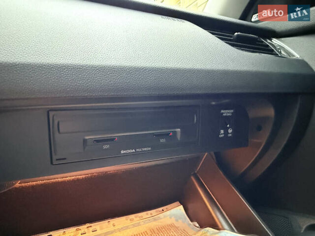 Серый Шкода Октавия, объемом двигателя 1.97 л и пробегом 283 тыс. км за 17499 $, фото 107 на Automoto.ua