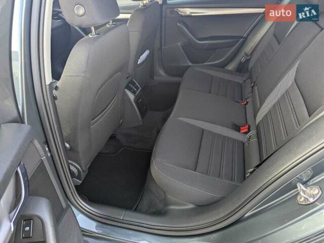 Серый Шкода Октавия, объемом двигателя 2 л и пробегом 203 тыс. км за 16900 $, фото 20 на Automoto.ua