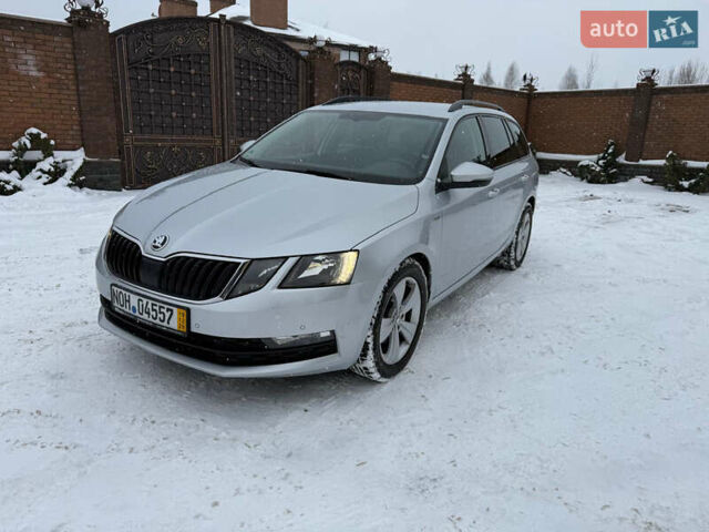 Сірий Шкода Октавія, об'ємом двигуна 2 л та пробігом 220 тис. км за 17350 $, фото 2 на Automoto.ua