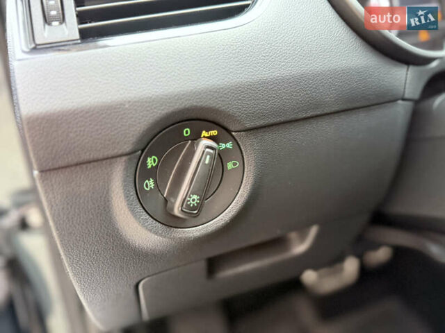 Серый Шкода Октавия, объемом двигателя 1.97 л и пробегом 283 тыс. км за 17499 $, фото 80 на Automoto.ua