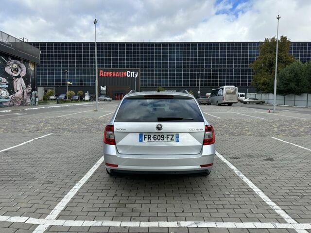 Серый Шкода Октавия, объемом двигателя 0 л и пробегом 185 тыс. км за 16999 $, фото 3 на Automoto.ua