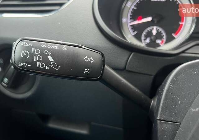 Серый Шкода Октавия, объемом двигателя 1.5 л и пробегом 255 тыс. км за 15990 $, фото 15 на Automoto.ua