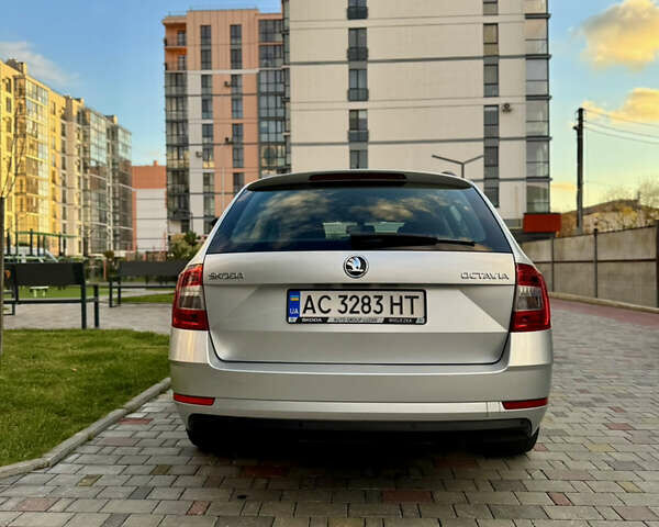 Сірий Шкода Октавія, об'ємом двигуна 1.6 л та пробігом 239 тис. км за 13950 $, фото 6 на Automoto.ua