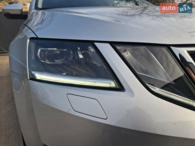 Сірий Шкода Октавія, об'ємом двигуна 1.97 л та пробігом 86 тис. км за 18999 $, фото 5 на Automoto.ua