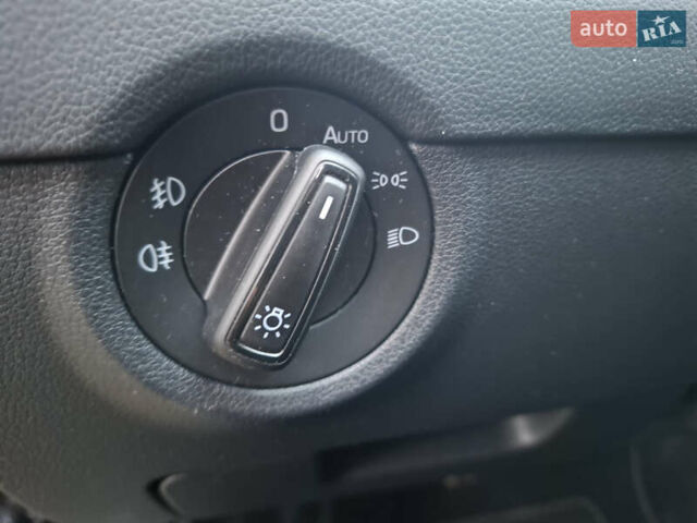 Шкода Октавия 2020 в Львове на Automoto.ua Серый Шкода Октавия, объемом двигателя 1.6 л и пробегом 185 тыс. км за 13400 $, фото 13 на Automoto.ua