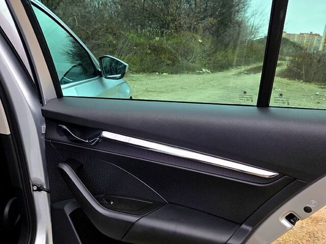 Сірий Шкода Октавія, об'ємом двигуна 2 л та пробігом 193 тис. км за 20900 $, фото 4 на Automoto.ua