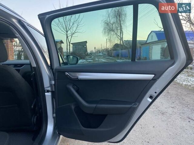 Серый Шкода Октавия, объемом двигателя 1.97 л и пробегом 259 тыс. км за 15500 $, фото 8 на Automoto.ua