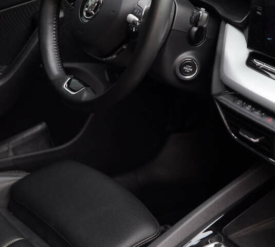 Серый Шкода Октавия, объемом двигателя 1.97 л и пробегом 149 тыс. км за 24000 $, фото 22 на Automoto.ua