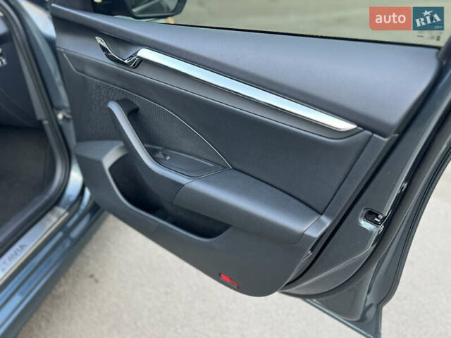 Шкода Октавия 2020 в Киеве на Automoto.ua Серый Шкода Октавия, объемом двигателя 1.97 л и пробегом 227 тыс. км за 20500 $, фото 59 на Automoto.ua