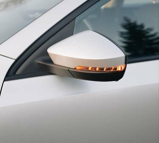 Шкода Октавия 2020 в Киеве на Automoto.ua Серый Шкода Октавия, объемом двигателя 1.97 л и пробегом 273 тыс. км за 15300 $, фото 8 на Automoto.ua