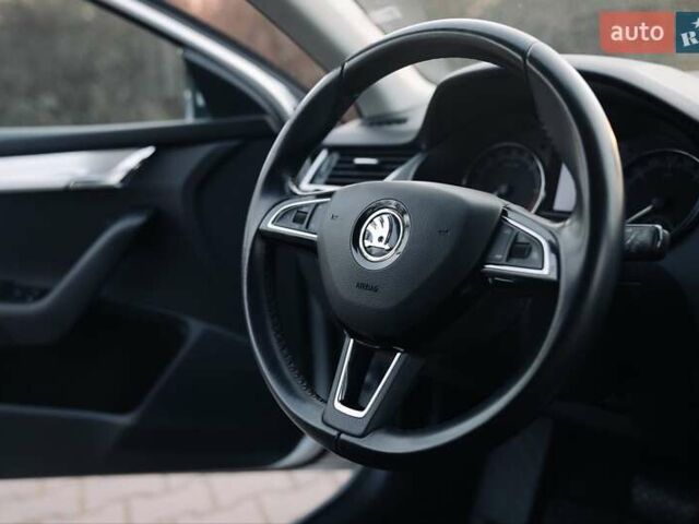 Шкода Октавия 2020 в Киеве на Automoto.ua Серый Шкода Октавия, объемом двигателя 1.97 л и пробегом 273 тыс. км за 15300 $, фото 43 на Automoto.ua